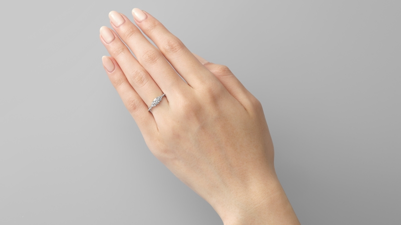 刻印あり！おまけの指輪付！アイプリモ　婚約指輪　希少なDカラー　ダイヤモンド